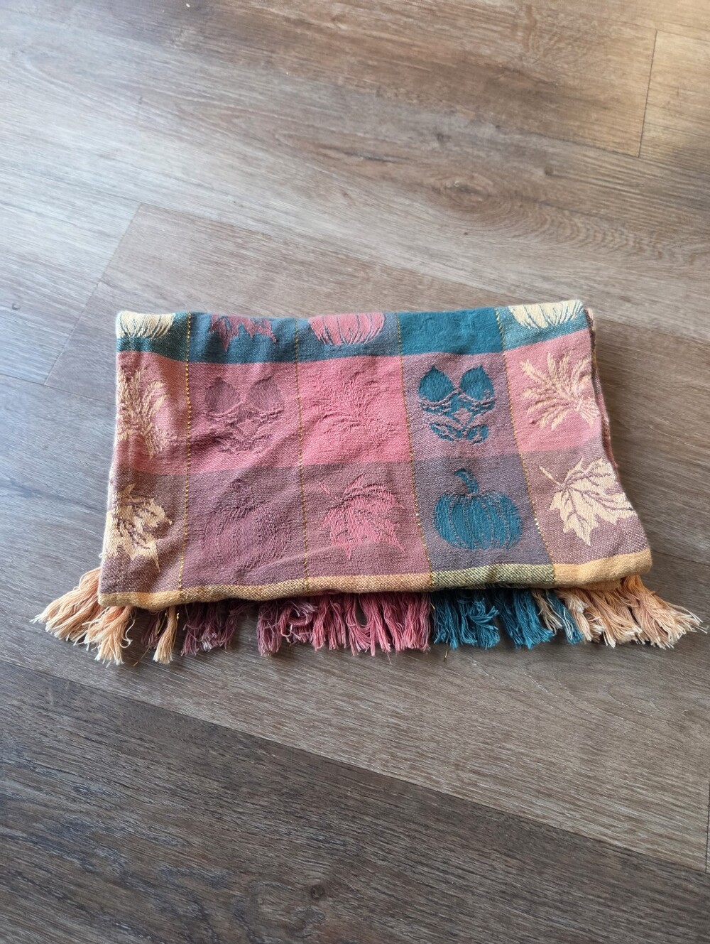 Autumn Plaid Fall Leaves & Pumpkin & Acorn Print Woven Table Runner w/Fringe